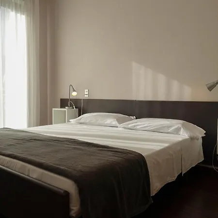 Peler Hotel