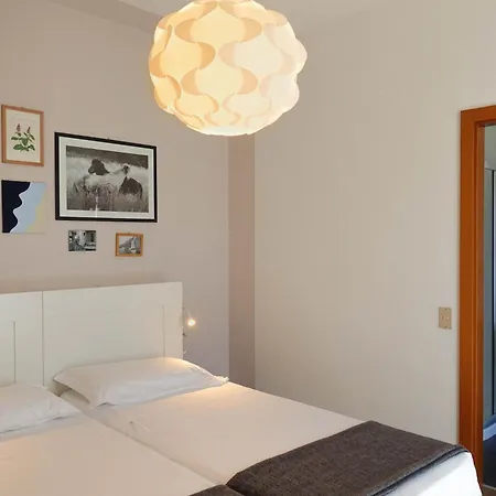 Hotel Peler 2*