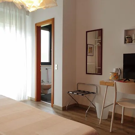 Peler Hotel 2*